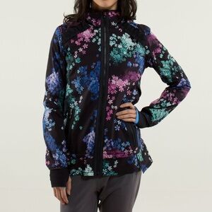 Lululemon Run Bandit Jacket Petal Pop Multi / Black Size 6